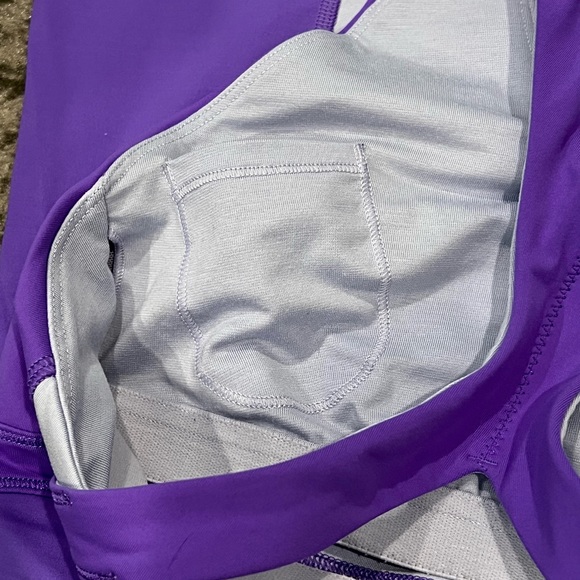 Lululemon Fast Track Tank - Picture 8 of 10